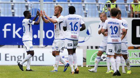 纵观整个职 纵观整个职