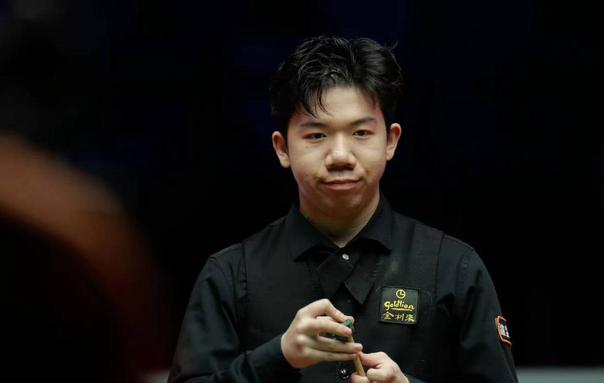 球运动中团 球运动中团